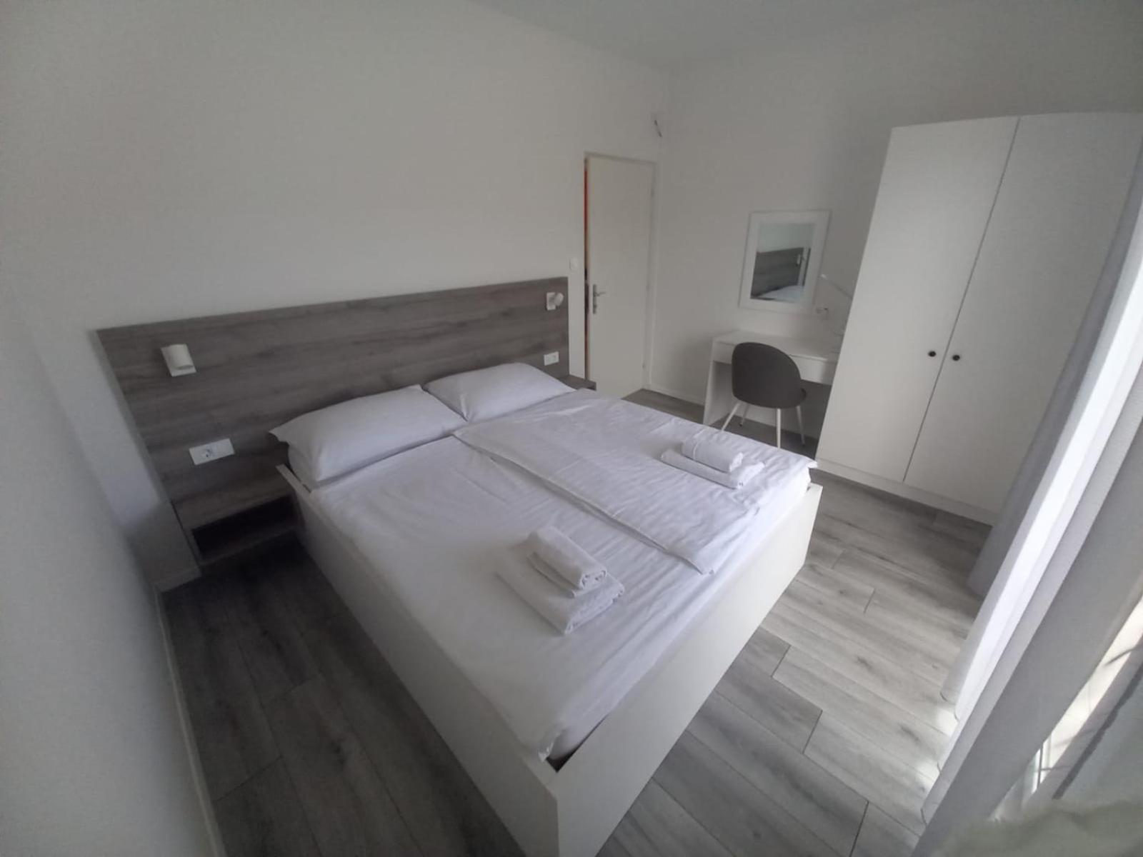 Apartman Stela Daire Rab Town Dış mekan fotoğraf