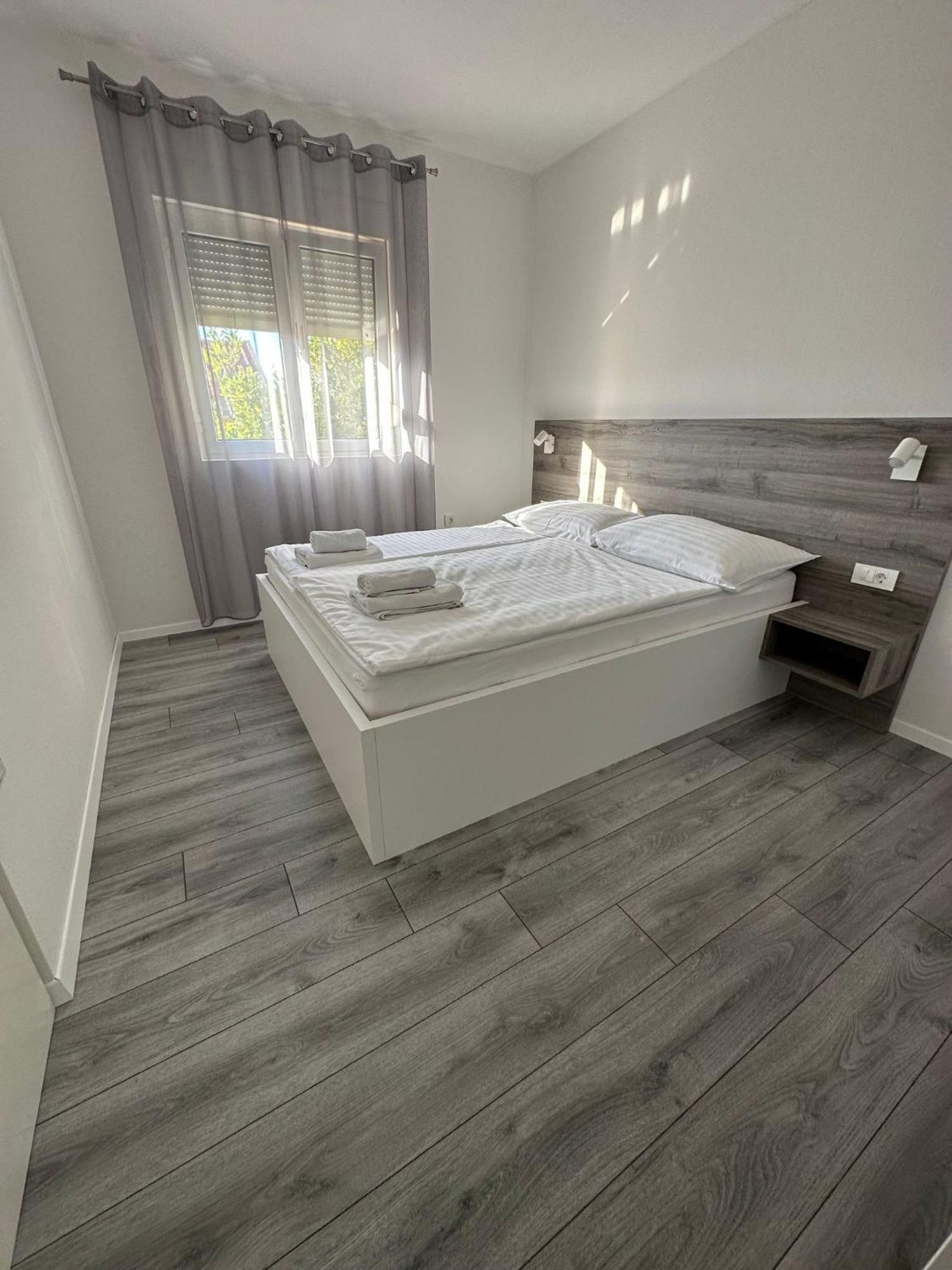 Apartman Stela Daire Rab Town Dış mekan fotoğraf